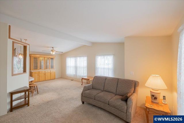 1401 W Ellendale Av 19, Dallas, OR 97338