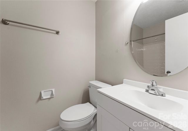 6101 Meadow Rose Lane A, Charlotte, NC 28215