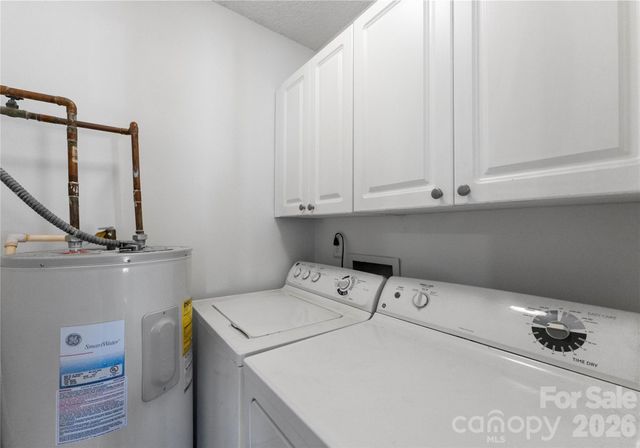 6101 Meadow Rose Lane A, Charlotte, NC 28215