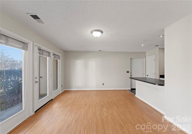 6101 Meadow Rose Lane A, Charlotte, NC 28215