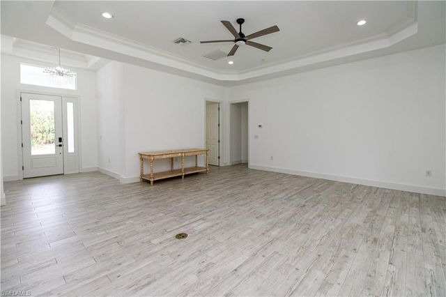 1371 Michigan AVE, Naples, FL 34103