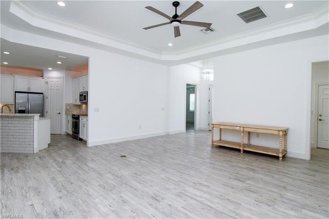 1371 Michigan AVE, Naples, FL 34103