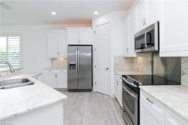 1371 Michigan AVE, Naples, FL 34103