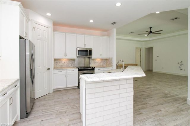 1371 Michigan AVE, Naples, FL 34103