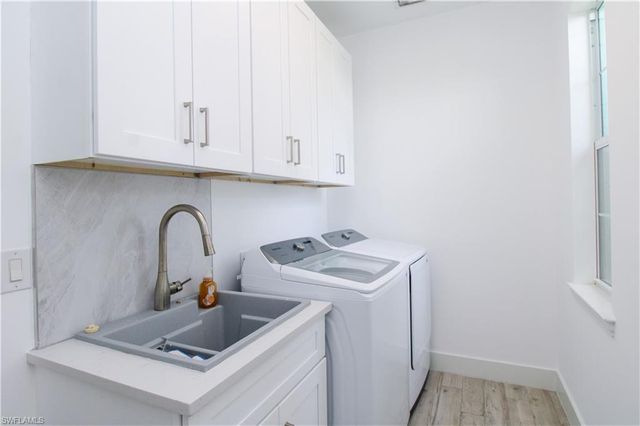 1371 Michigan AVE, Naples, FL 34103