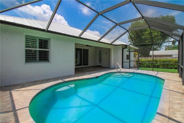 1371 Michigan AVE, Naples, FL 34103