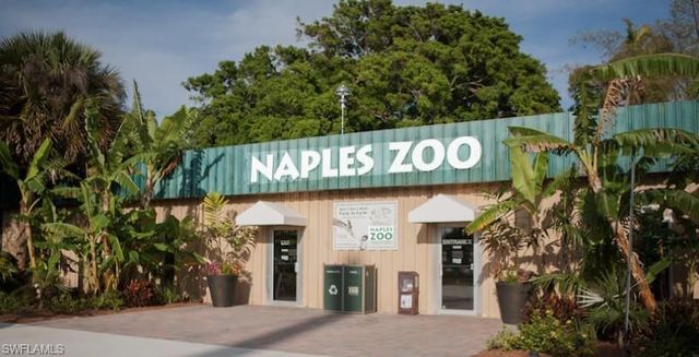 1371 Michigan AVE, Naples, FL 34103