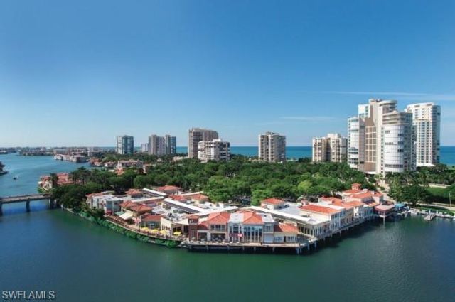 1371 Michigan AVE, Naples, FL 34103