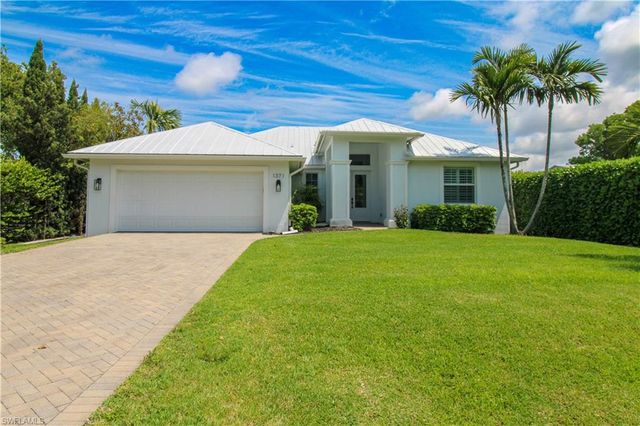 1371 Michigan AVE, Naples, FL 34103