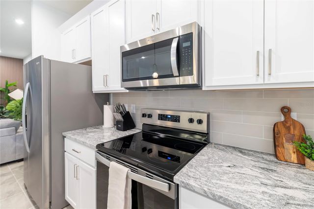 2365 DISTANT SUN TRAIL, Kissimmee, FL 34747