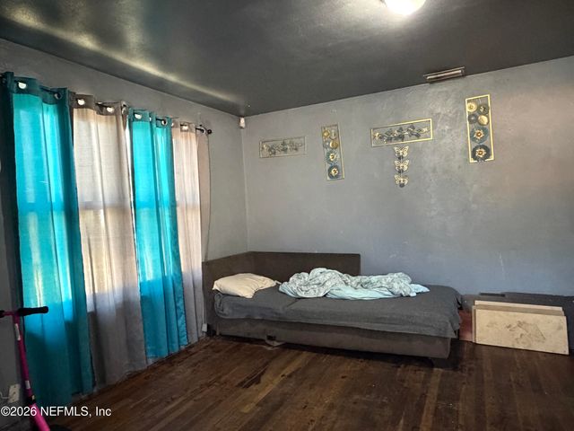 5248 BUNCHE Drive, Jacksonville, FL 32209