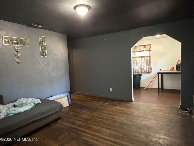 5248 BUNCHE Drive, Jacksonville, FL 32209