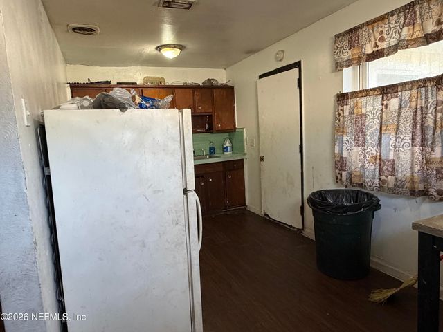 5248 BUNCHE Drive, Jacksonville, FL 32209