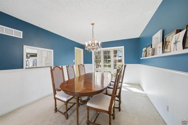 4025 SE 29th ST, Topeka, KS 66605