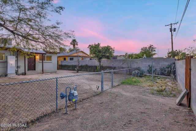 2313 E 23rd Street, Tucson, AZ 85713