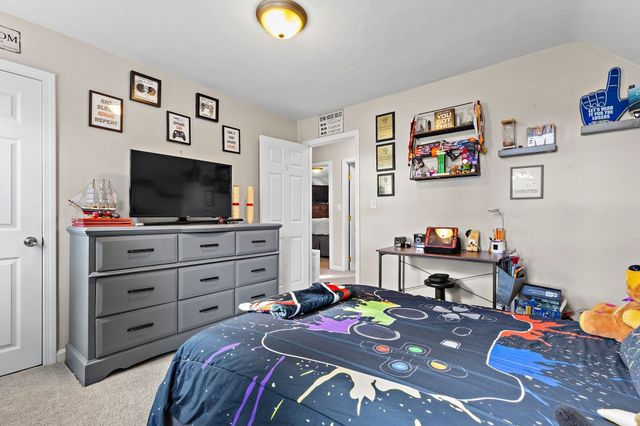 93 Washburn Street, Taunton, MA 02780