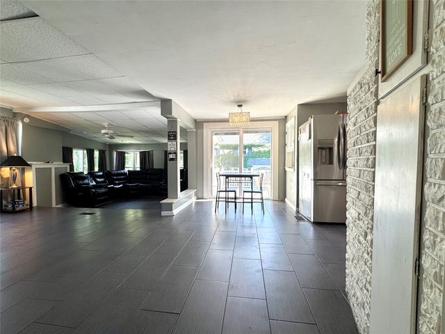 3949 WOOD Street, Erie, PA 16509