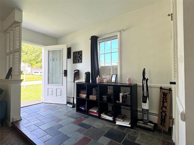 3949 WOOD Street, Erie, PA 16509