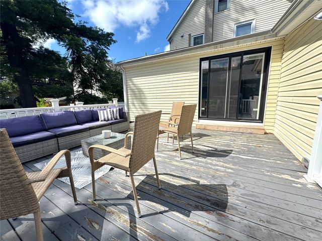 3949 WOOD Street, Erie, PA 16509