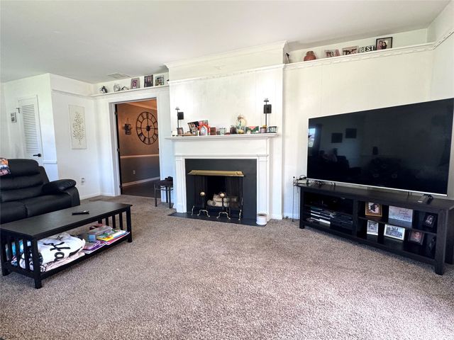 3949 WOOD Street, Erie, PA 16509