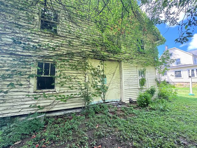 3949 WOOD Street, Erie, PA 16509