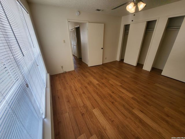 8427 Cranberry Hl Unit 2, San Antonio, TX 78254