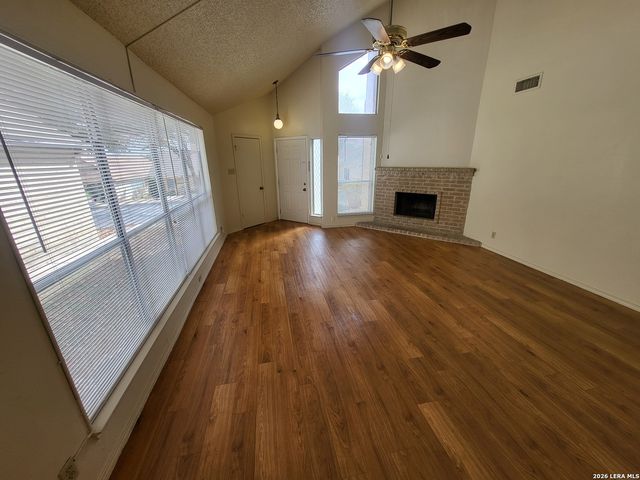 8427 Cranberry Hl Unit 2, San Antonio, TX 78254
