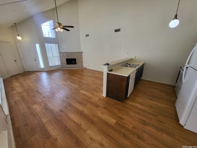 8427 Cranberry Hl Unit 2, San Antonio, TX 78254