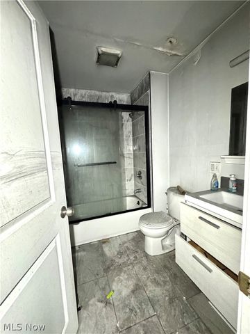 2240 E 90th Street, Cleveland, OH 44106