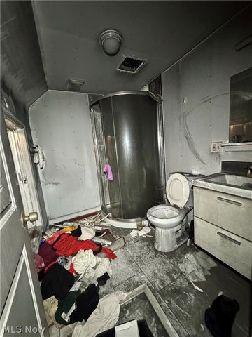 2240 E 90th Street, Cleveland, OH 44106