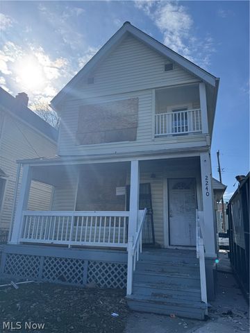 2240 E 90th Street, Cleveland, OH 44106