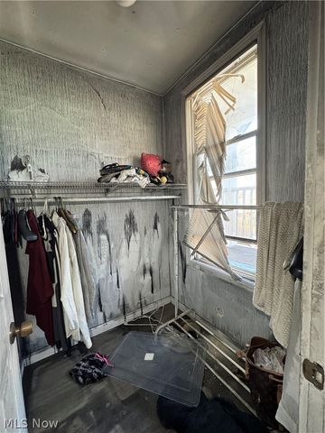 2240 E 90th Street, Cleveland, OH 44106