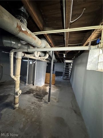 2240 E 90th Street, Cleveland, OH 44106