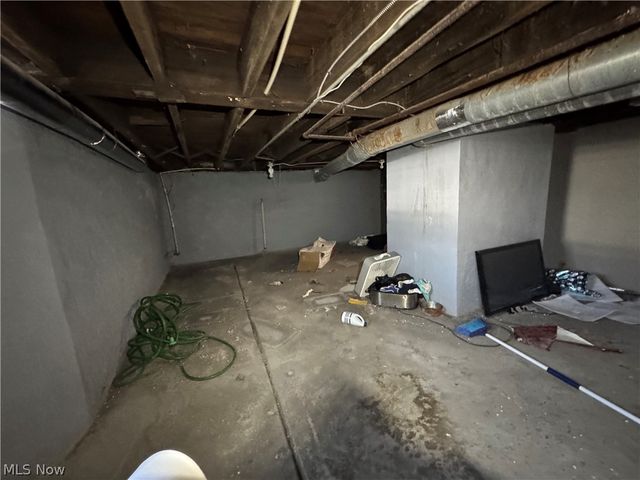 2240 E 90th Street, Cleveland, OH 44106