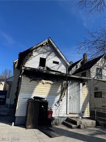 2240 E 90th Street, Cleveland, OH 44106
