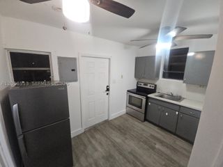 784 NW 100th St C, Miami, FL 33150