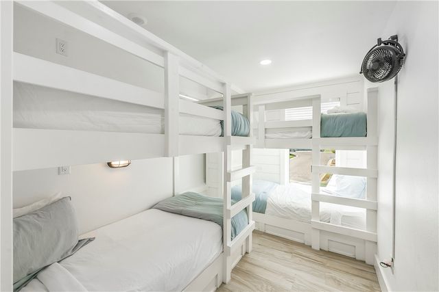 603 E Avenue C, Port Aransas, TX 78373