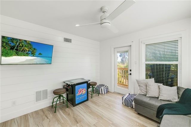 603 E Avenue C, Port Aransas, TX 78373