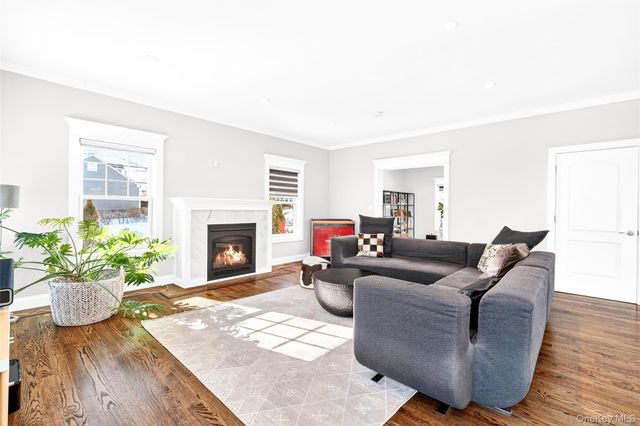 342 Willis Avenue, Hawthorne, NY 10532