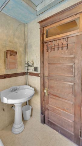 415 COAL Avenue SW, Albuquerque, NM 87102