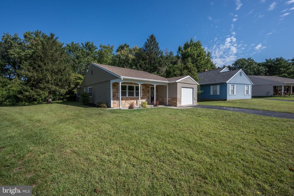 31 GRAMERCY PL, SOUTHAMPTON TWP, NJ 08088 — photo 4