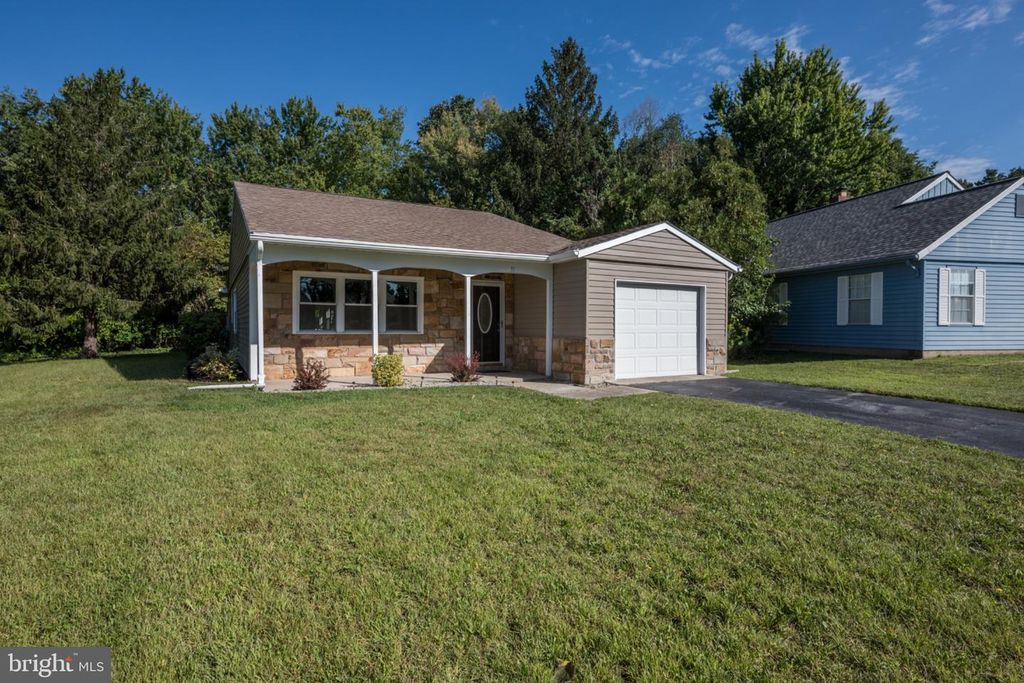 31 GRAMERCY PL, SOUTHAMPTON TWP, NJ 08088 — photo 5
