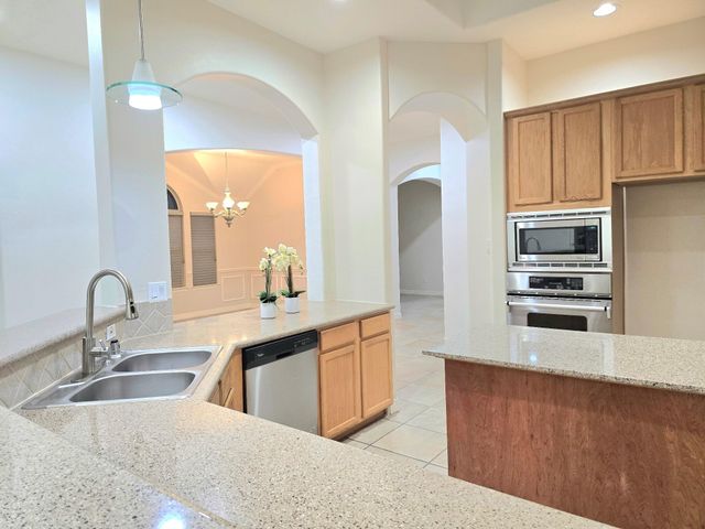 11527 Ocotillo Drive, Houston, TX 77095