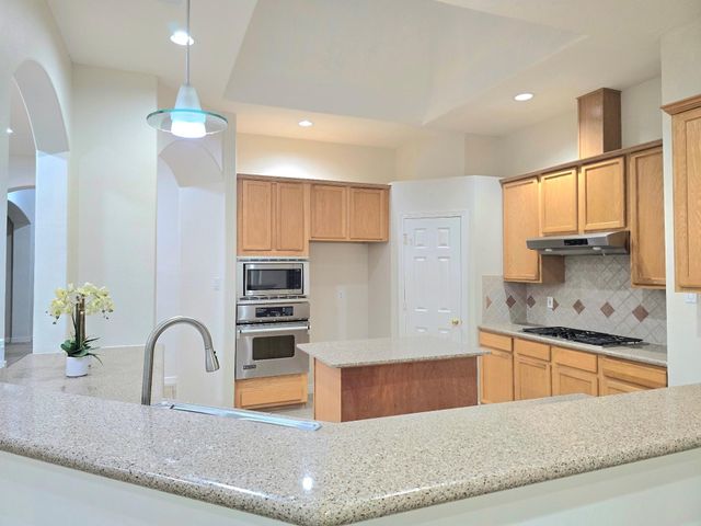 11527 Ocotillo Drive, Houston, TX 77095
