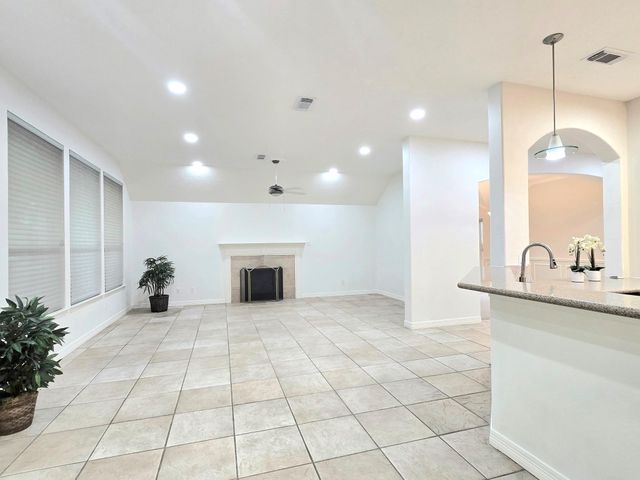 11527 Ocotillo Drive, Houston, TX 77095