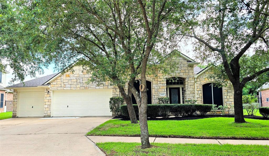 11527 Ocotillo Drive, Houston, TX 77095