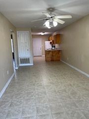 6905 SEA TURTLE Circle E, Navarre, FL 32566