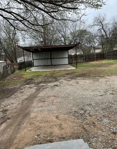 7416 Gaston Avenue, Fort Worth, TX 76116