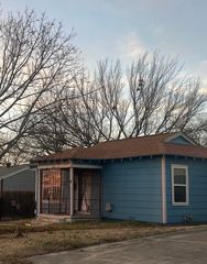 7416 Gaston Avenue, Fort Worth, TX 76116