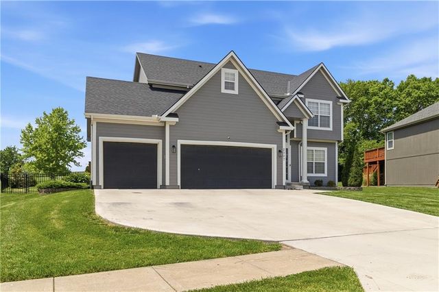 2007 Sequoia Drive, Raymore, MO 64083